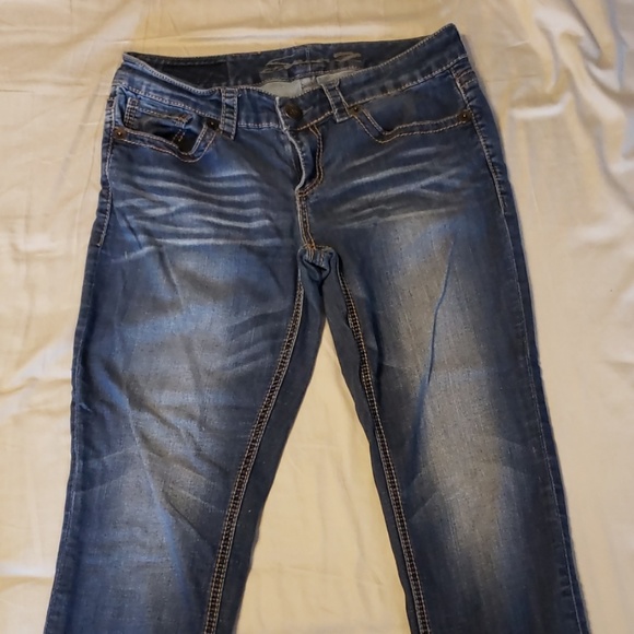 Jeans - Picture 2 of 4